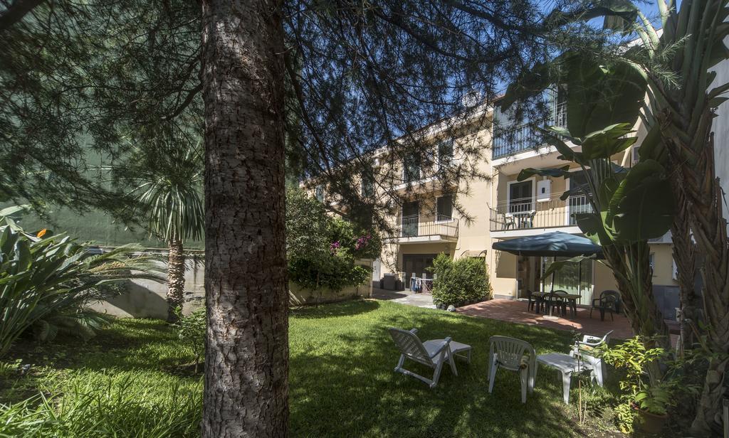 Casa Vacanza Acquamarina Acireale Exteriér fotografie